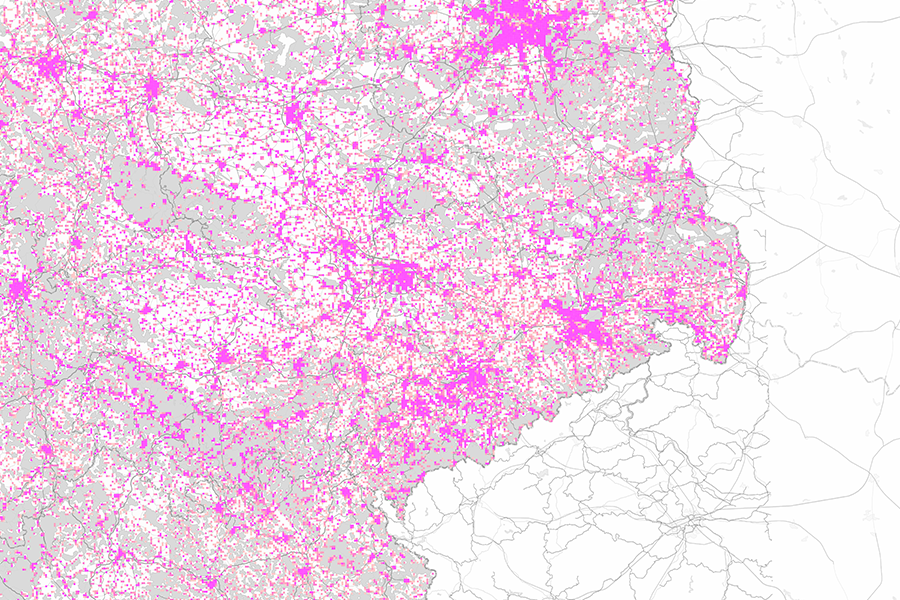 Karte mit Zensus 2022-Daten zu Gebäuden, die zwischen 1919 und 1948 erbaut wurden, dargestellt im 1-km-Gitter mit Quantilverteilung.
