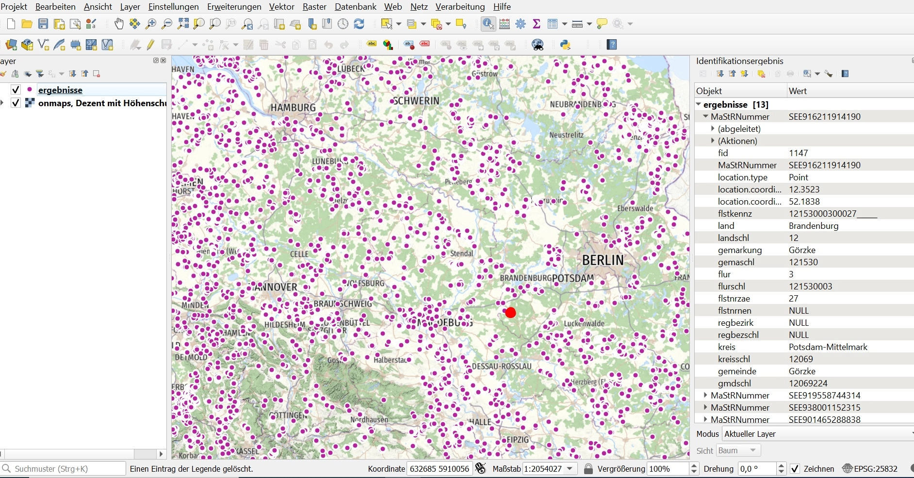 Darstellung aus QGIS mit verschnittenen Polygonen und Tabellenabfrage