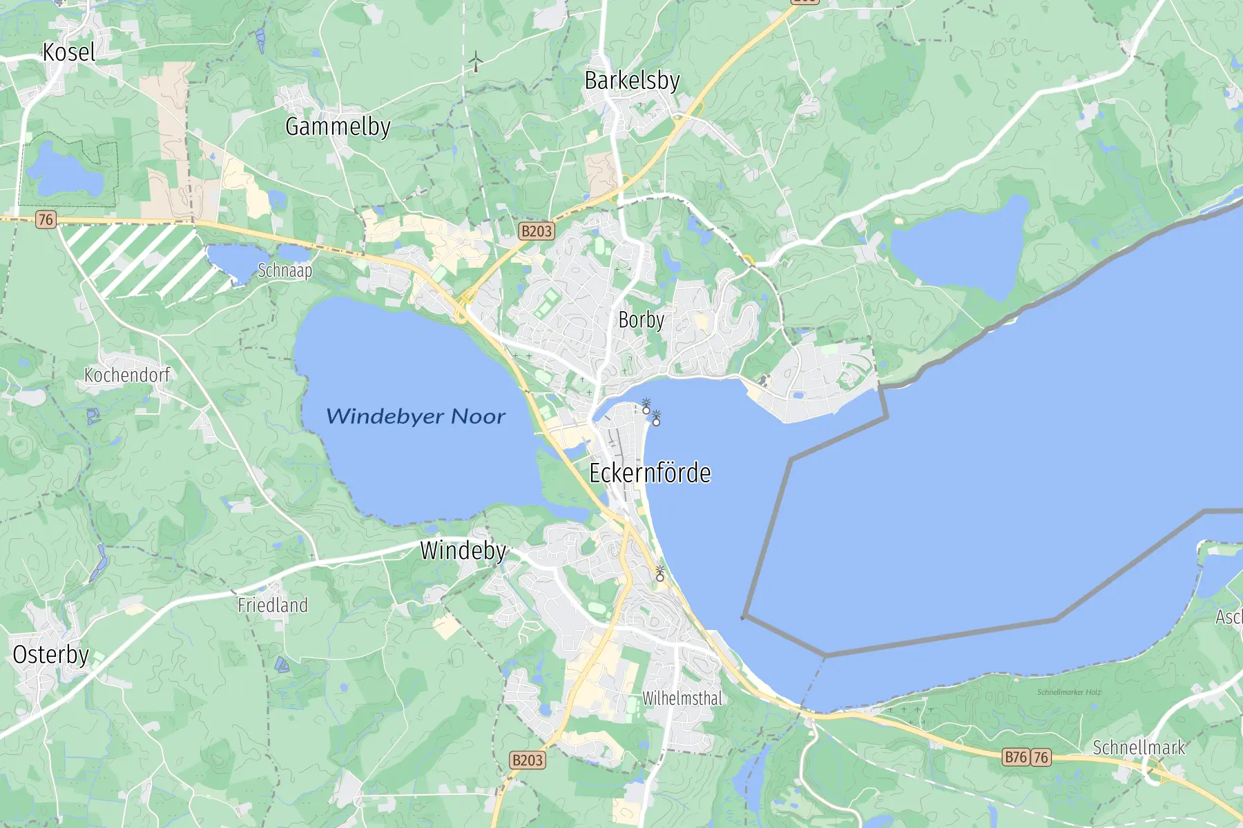 Karte von Eckernförde mit verschiedenen Inhalten zur Vegetation und Siedlungsbereichen